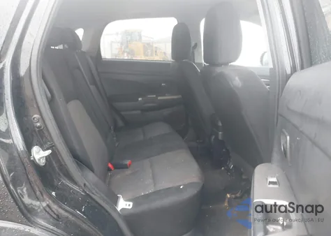 2019 Mitsubishi Outlander Sport 2.0 Se z USA, uszkodzony, nr VIN JA4AP4AU0KU002636